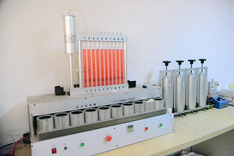 Test equipment Test equipment